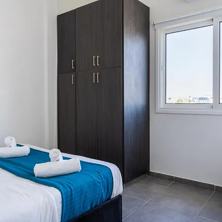 Phoenix 2-bedroom * Lárnaca