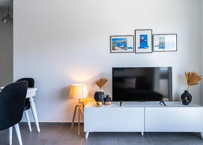 Phoenix 2-bedroom 公寓 *